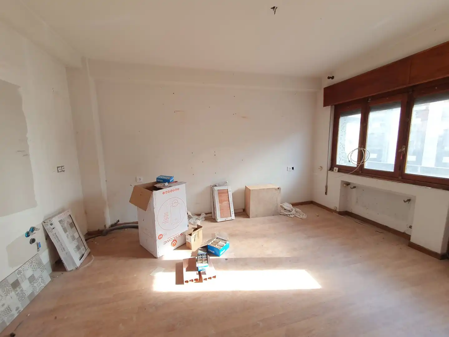 Wohnung zum Verkauf in Salas mit Heizung, Terrasse und Balkon