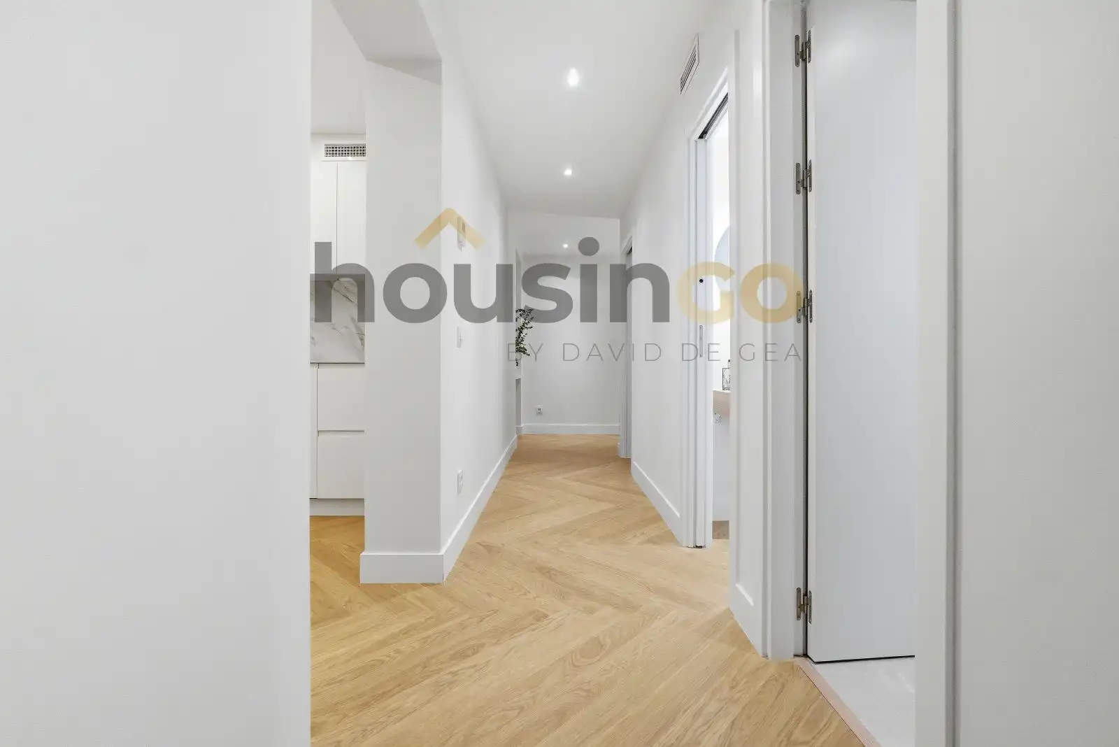 Flat for sale in Madrid  with Air Conditioner, Heating and Parquet flooring