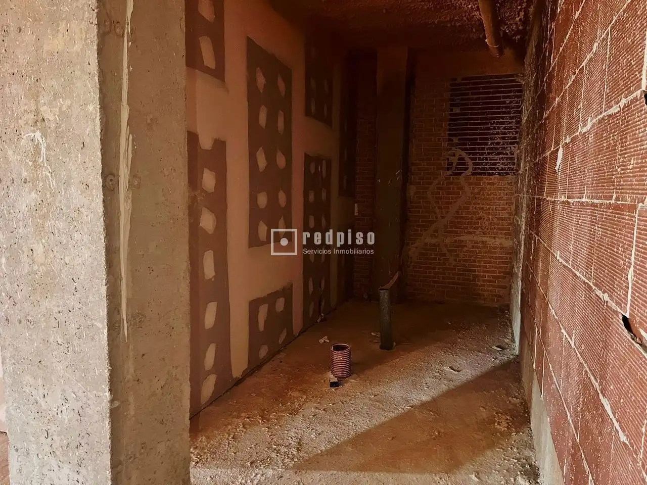 Local de alquiler en Alovera con Terraza