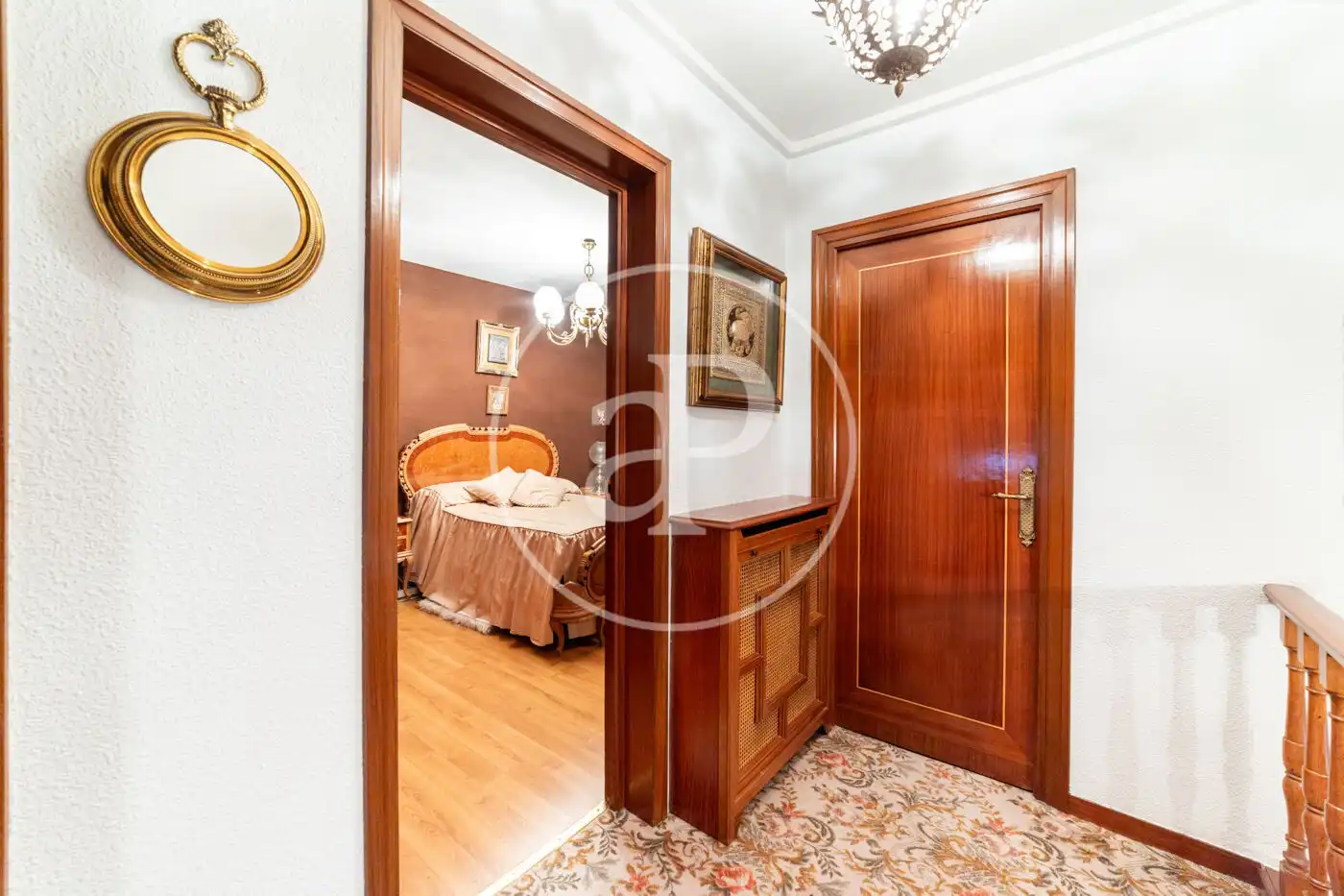 Dormitori de Casa adosada en venda en Madrid amb Aire condicionat, Calefacció i Jardí privat