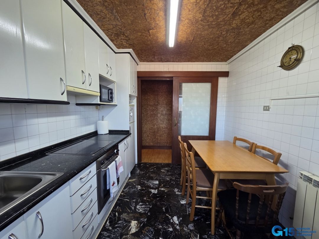 Kitchen of Flat for sale in Errenteria  with Heating and Balcony