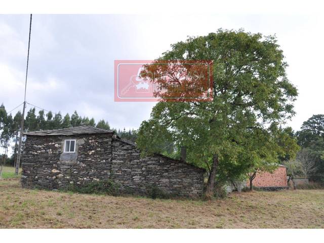 Casa-chalet en Venta en Monterroso