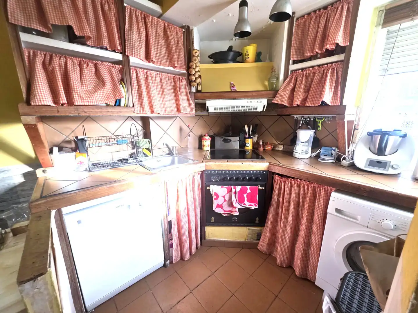 Kitchen of Flat for sale in Móstoles  with Air Conditioner, Heating and Parquet flooring