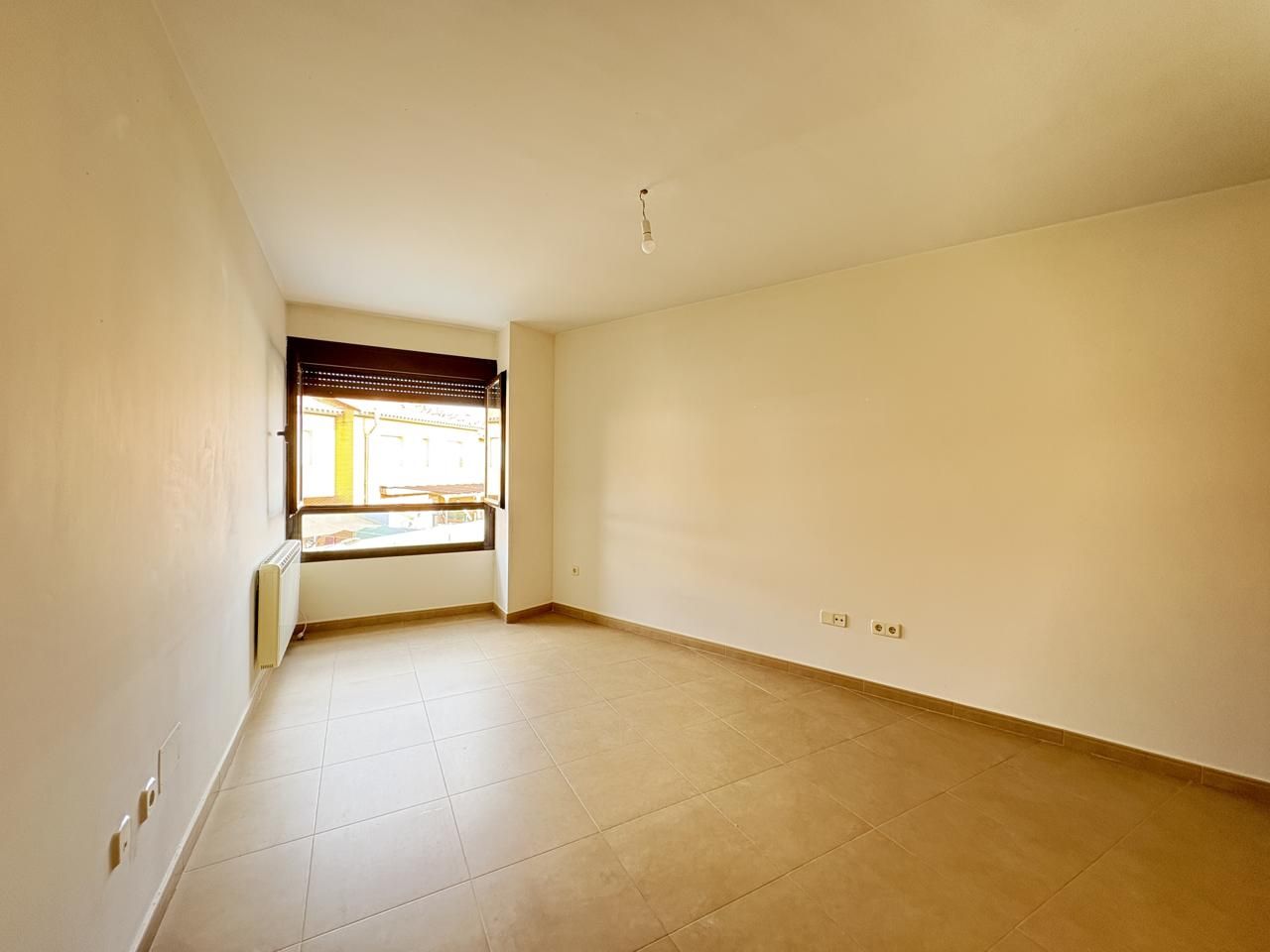 Flat to rent in Camarena  with Heating