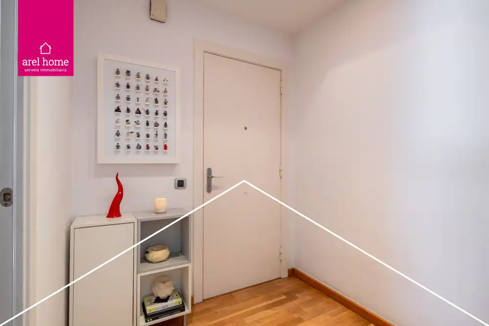 Piso en venta en Sant Just Desvern con Calefacción, Parquet y Balcón