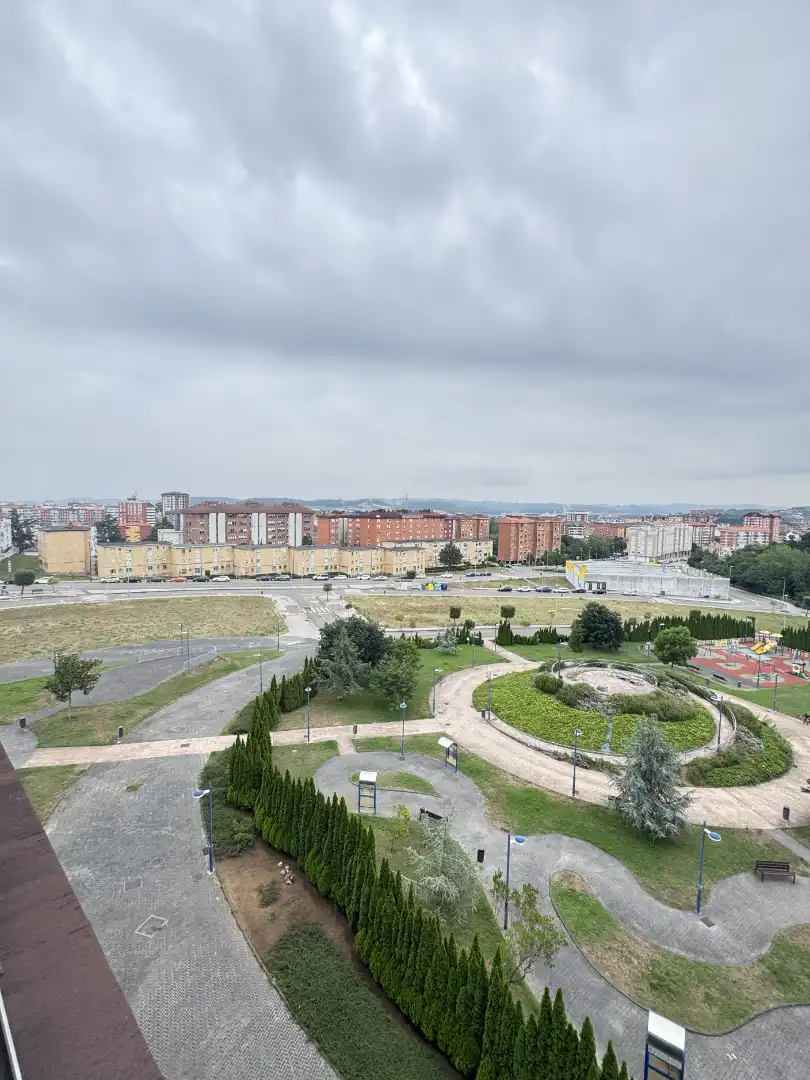 Ático en venta en Avilés con Calefacción, Parquet y Terraza