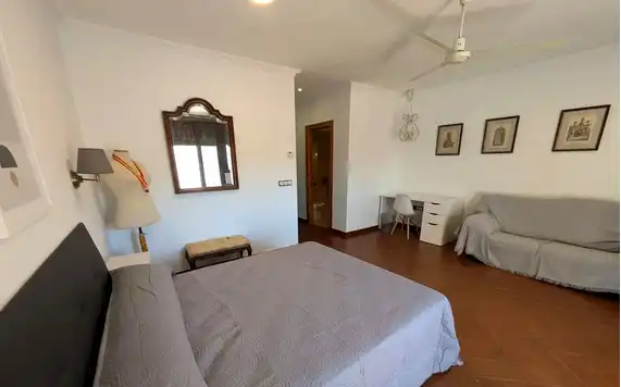 Habitación de Casa o chalet para compartir en Linares con Aire acondicionado, Terraza y Amueblado