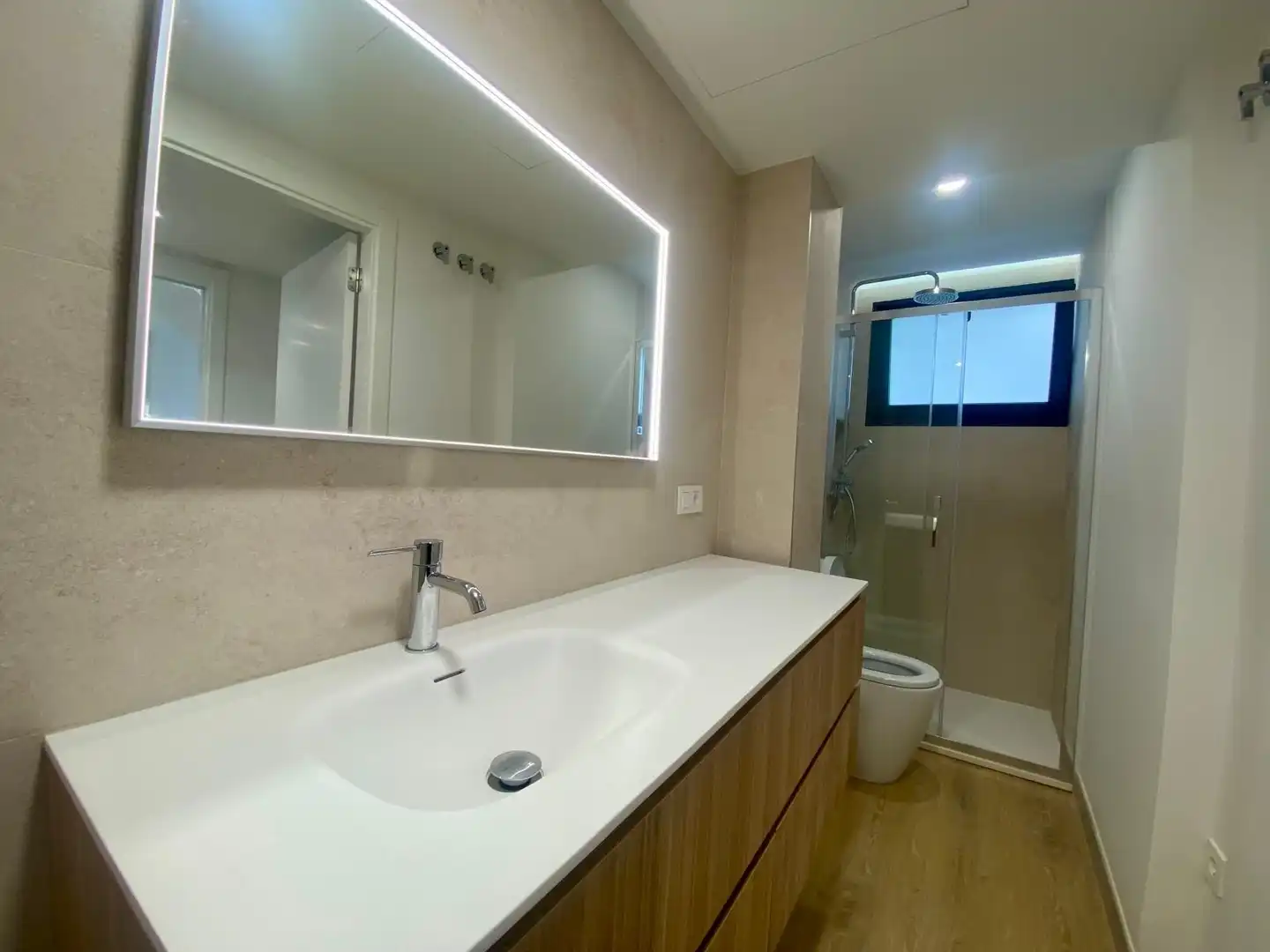 Baño de Ático en venta en Valencia con Aire acondicionado, Calefacción y Terraza