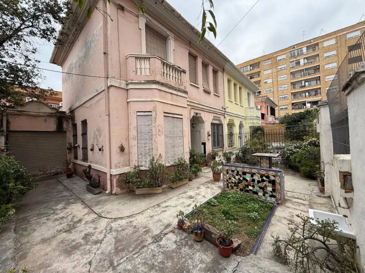 Vista exterior de Casa adosada en venta en Valencia con Jardín privado y Terraza