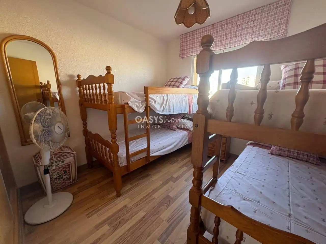 Habitación de Piso en venta en La Manga del Mar Menor con Terraza, Amueblado y Piscina comunitaria