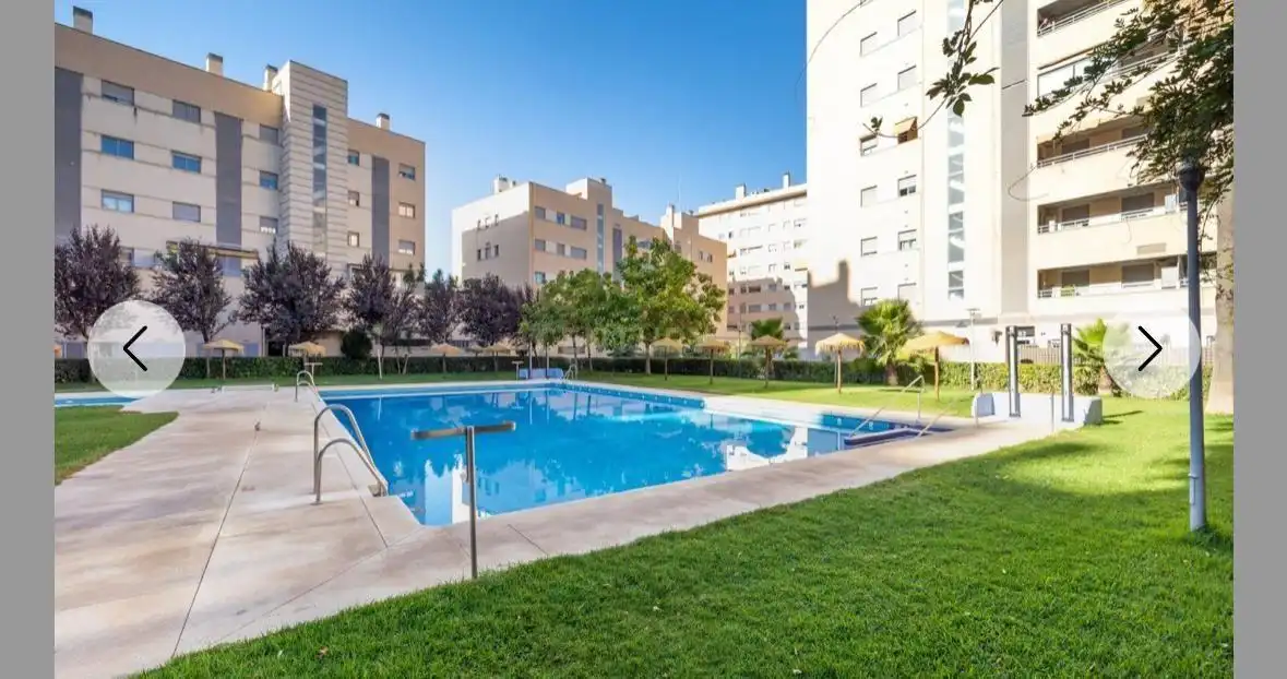 Schwimmbecken von Wohnungen zur Miete in Granada mit Klimaanlage, Privatgarten und Gemeinschaftspool
