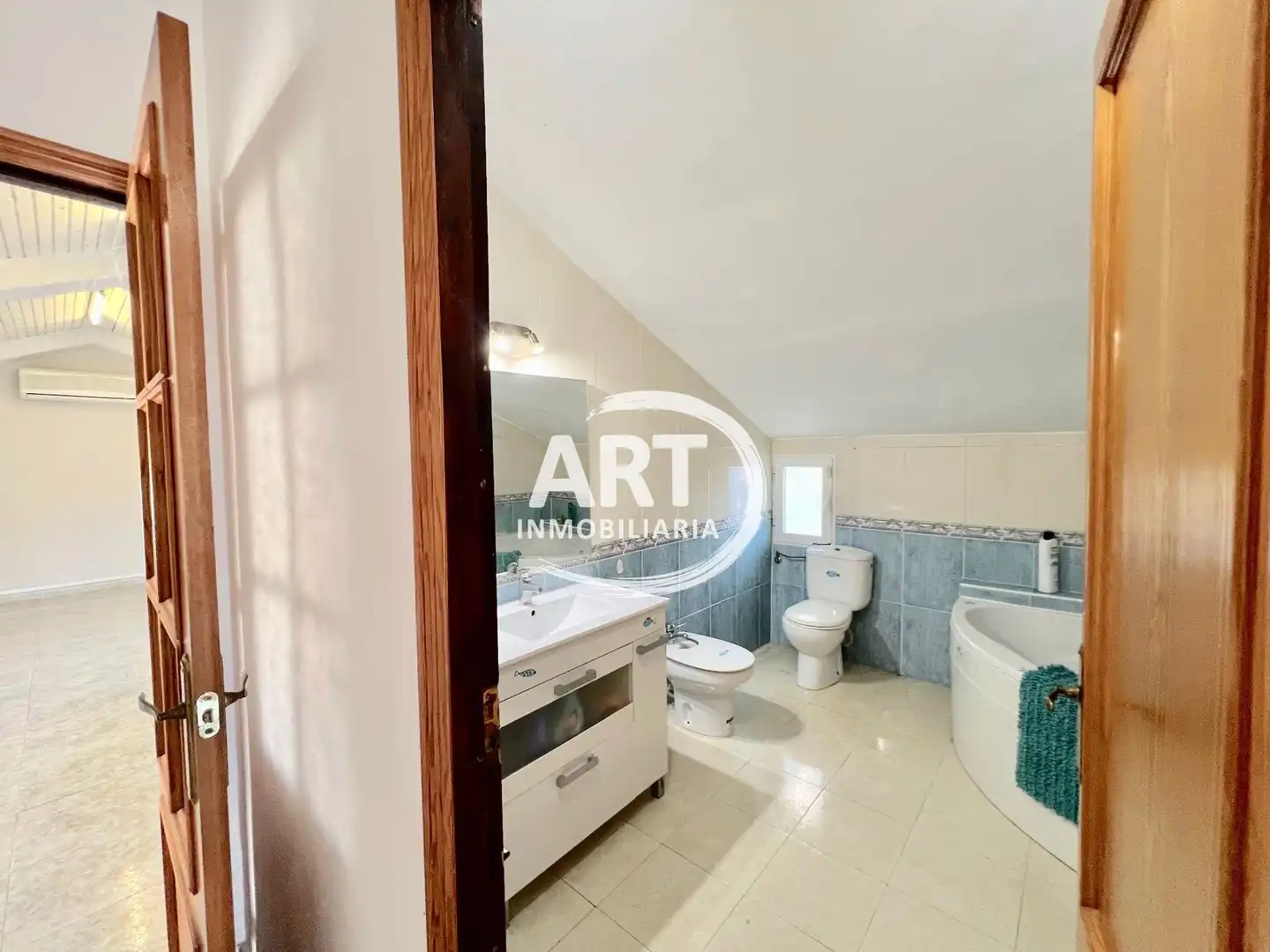 Houses for sale in L'Eliana  with Air Conditioner, Heating and Private garden