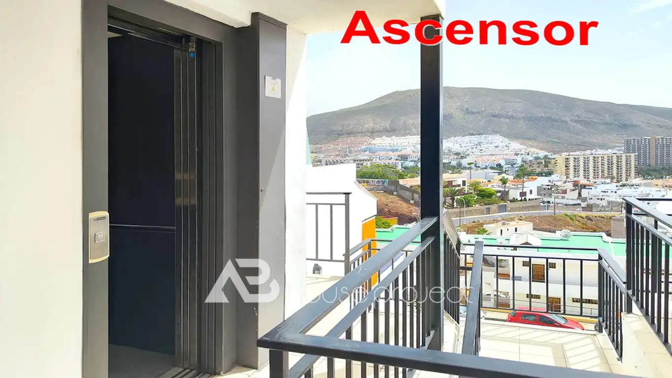 Terrassa de Pis en venda en Arona amb Aire condicionat, Terrassa i Moblat