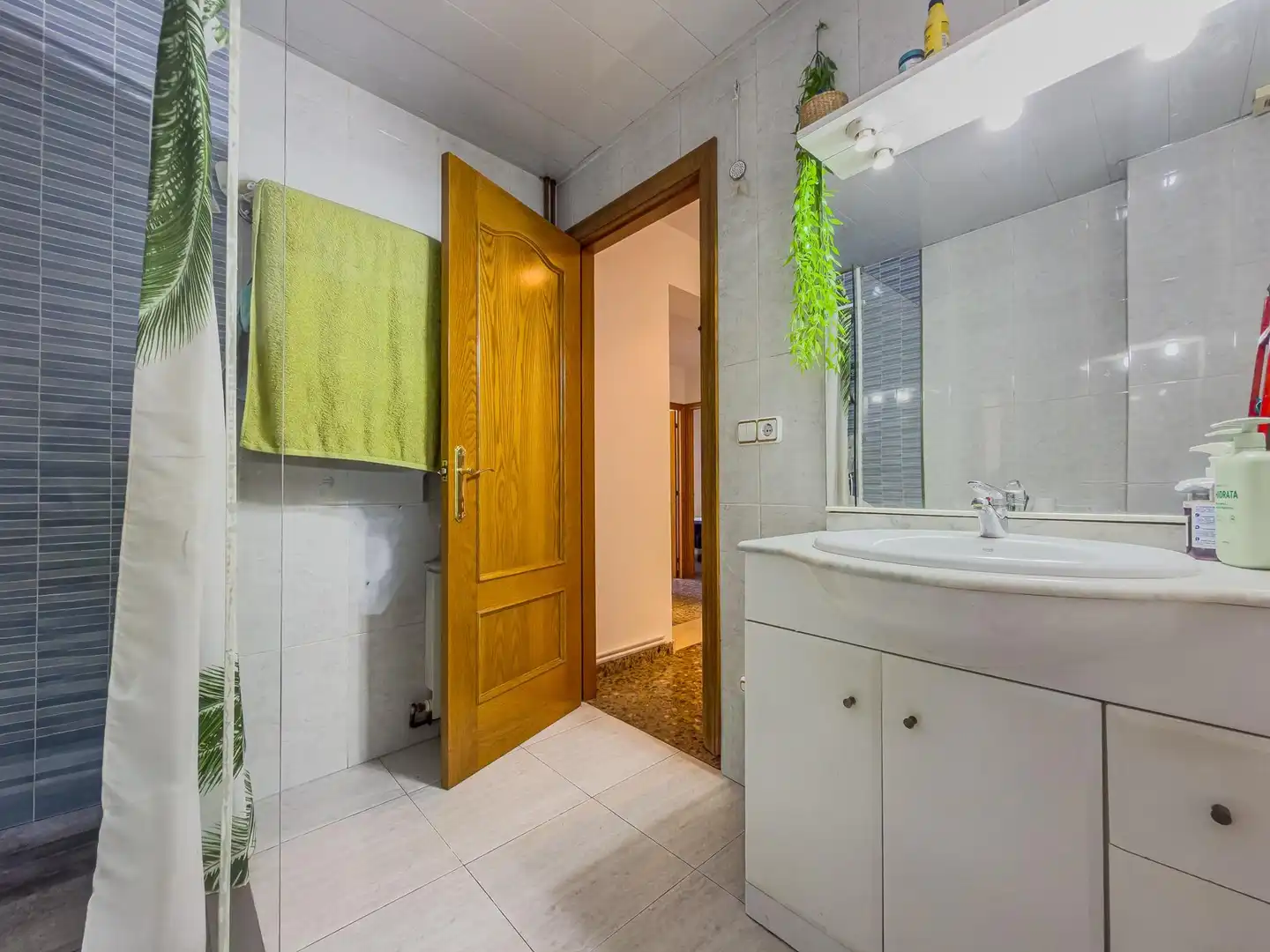 Bathroom of Houses for sale in Terrassa  with Heating, Terrace and Storage room