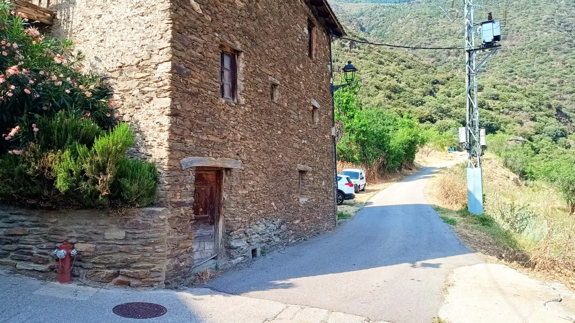 Casa rústica amb terrassa en venda a Carrer Unica, imagen 16