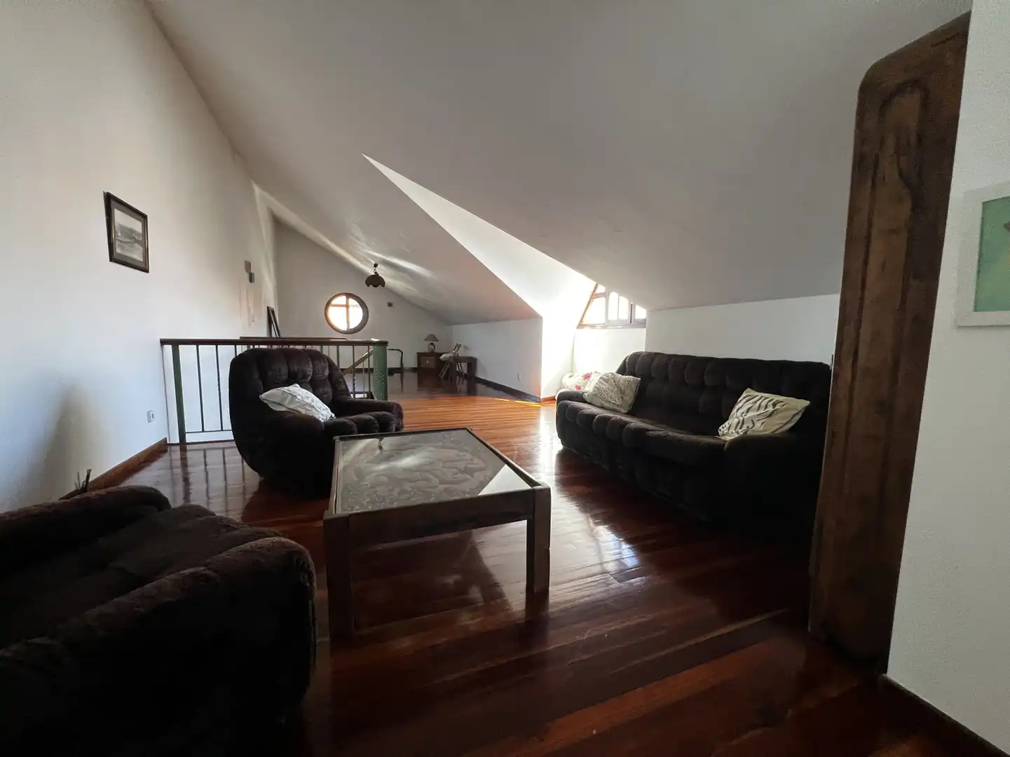 Sala de estar de Casa adosada en venta en Polanco con Calefacción, Jardín privado y Parquet