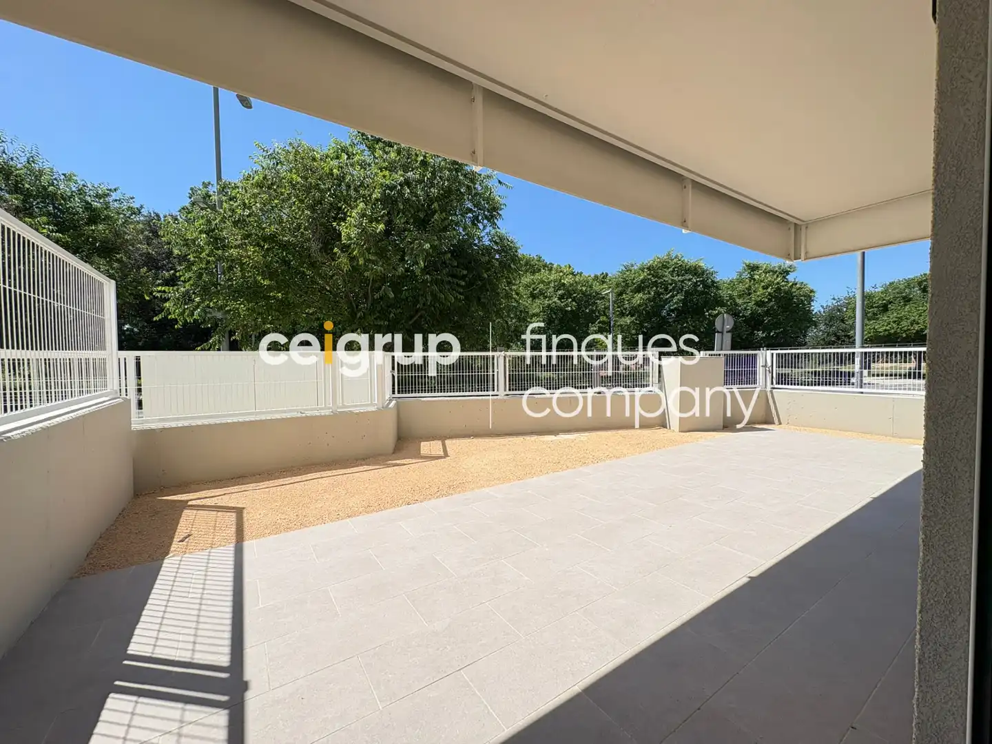 Planta baja en venta en Carrer de Roberto Bolaño Ávalos, Domeny