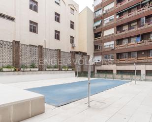 Swimming pool of Apartment to rent in  Madrid Capital  with Private garden, Parquet flooring and Terrace