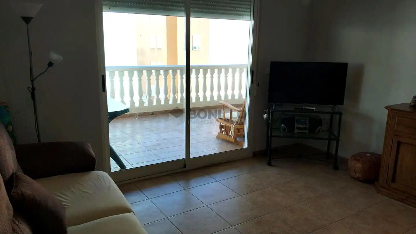 Sala de estar de Piso en venta en Moncofa con Terraza, Piscina y Amueblado