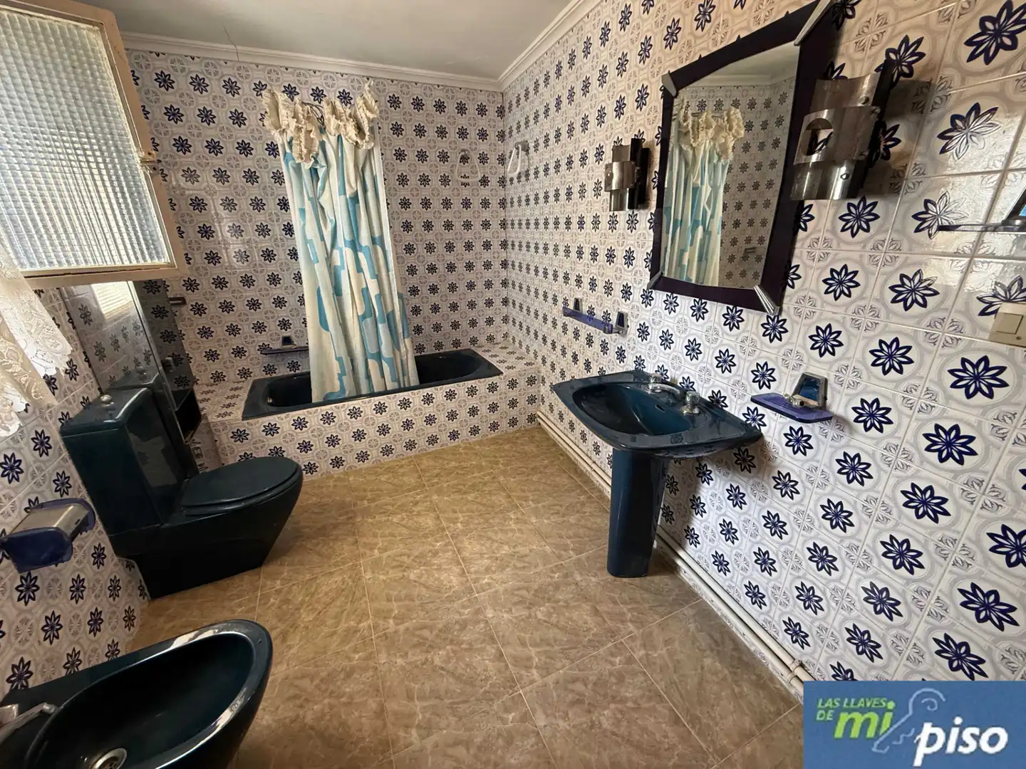 Baño de Casa o chalet en venta en Aguilar de Campos con Calefacción, Jardín privado y Terraza