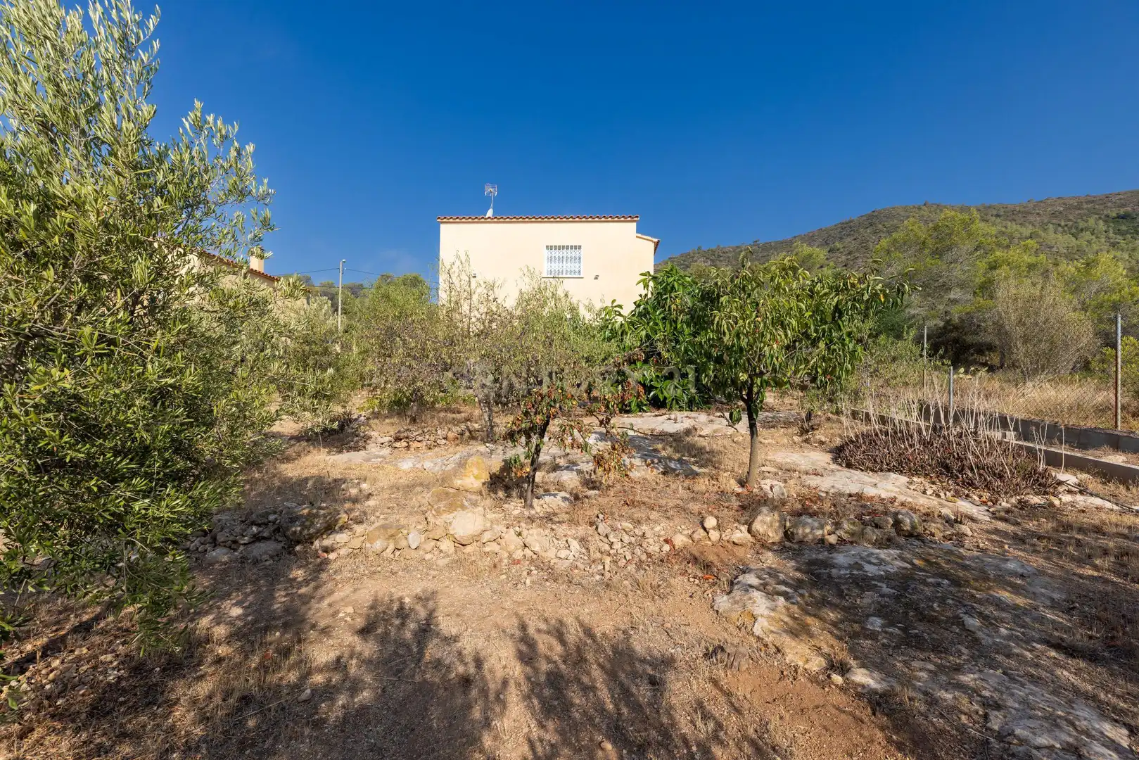 Houses for sale in El Montmell  with Air Conditioner and Private garden