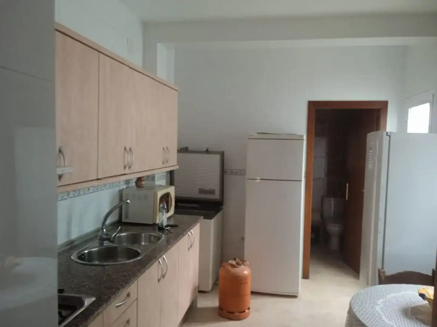 Cuina de Casa adosada en venda en Guareña amb Traster i Moblat