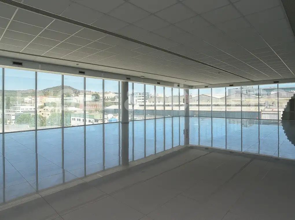 Nave industrial en venta en Sant Just Desvern