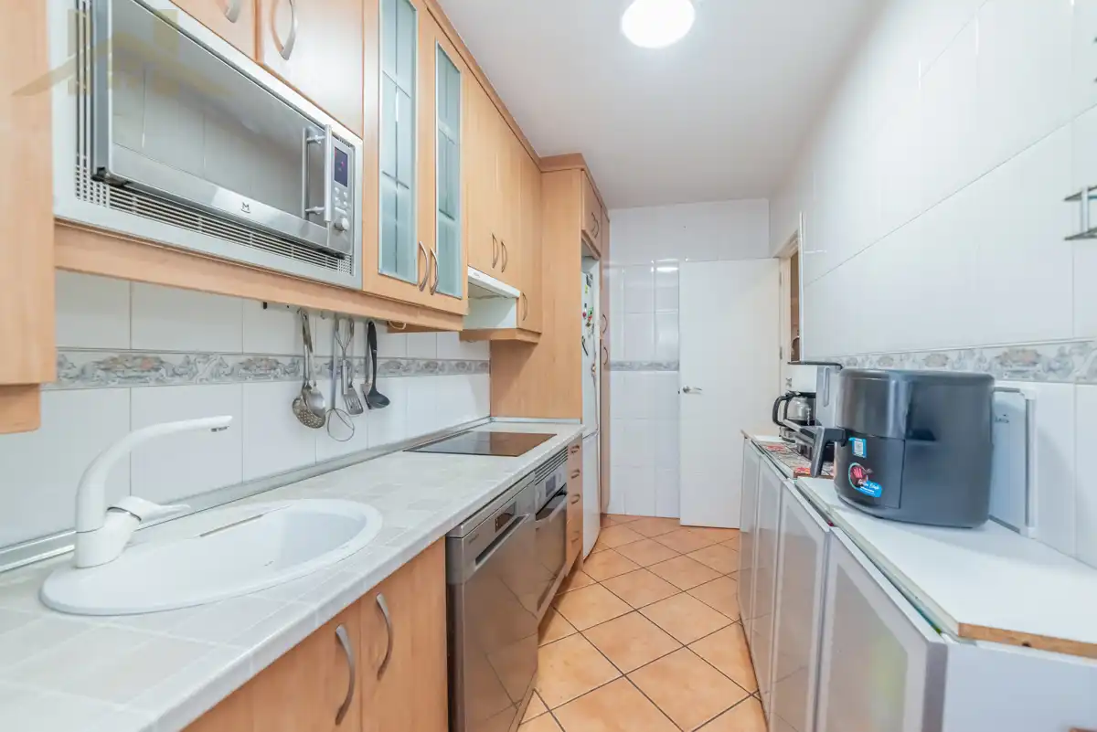 Cuina de Casa adosada en venda en San Martín de la Vega amb Aire condicionat, Calefacció i Balcó