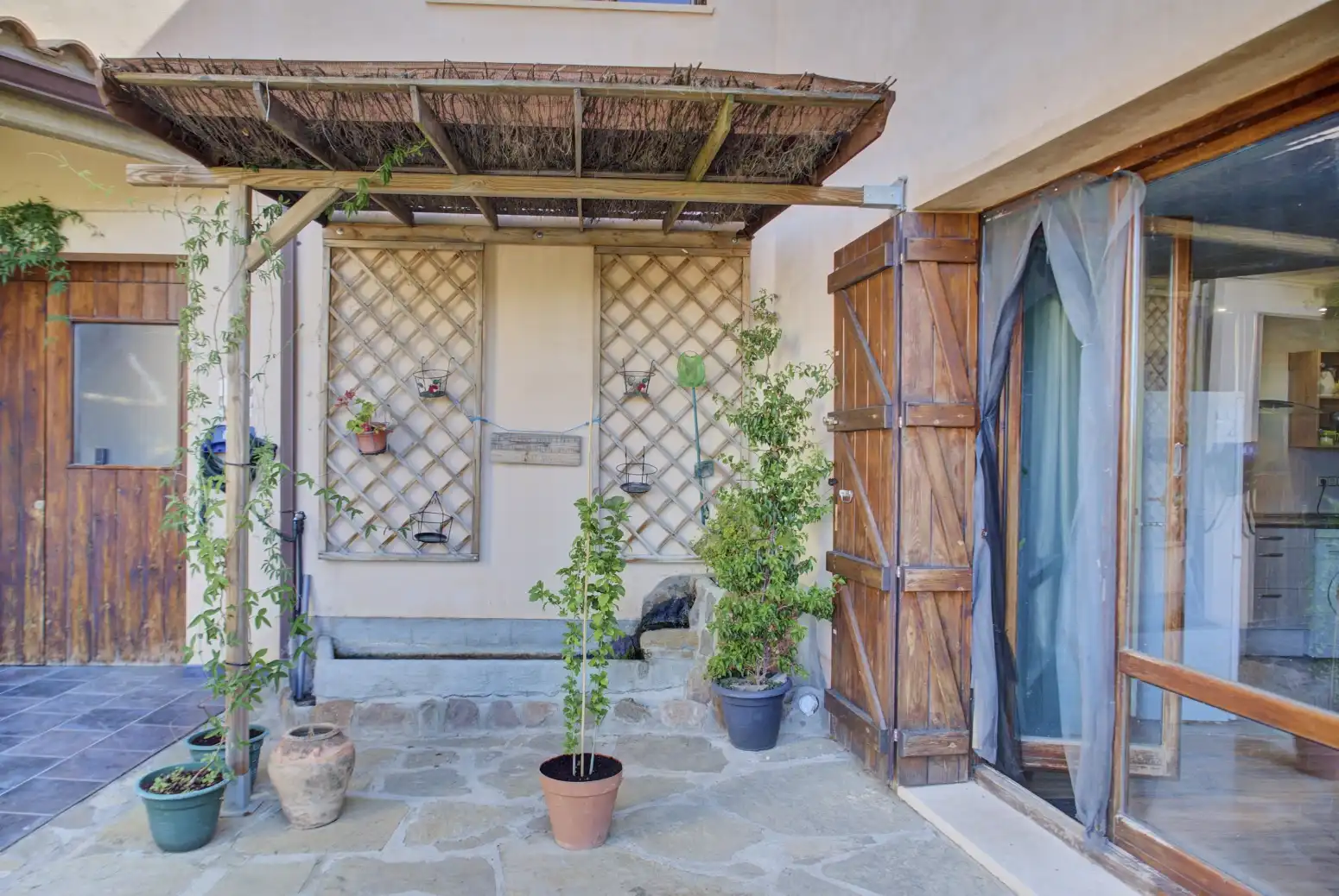 Garten von Dachboden zum Verkauf in Undués de Lerda mit Heizung, Parkett und Terrasse
