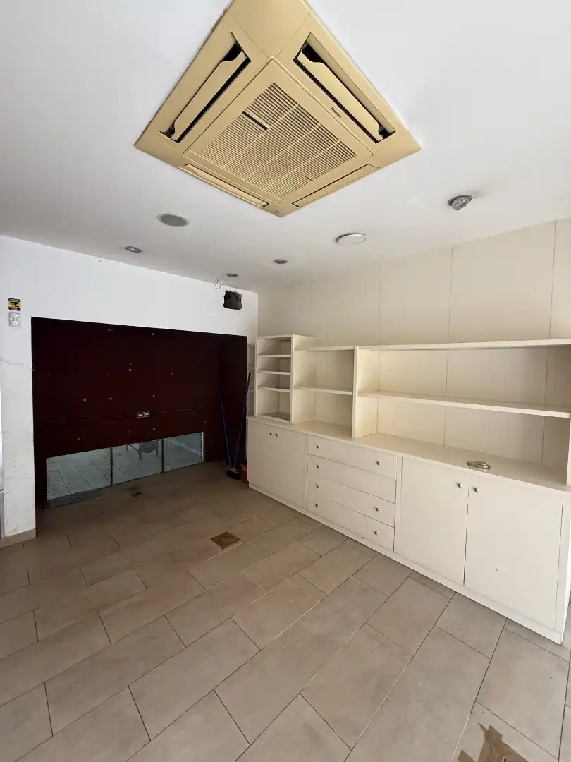 Locale commerciale in vendita a Carrer Sant Pere 5