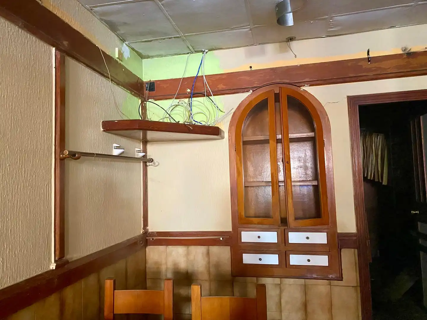 Comedor de Local de alquiler en Gijón  con Amueblado