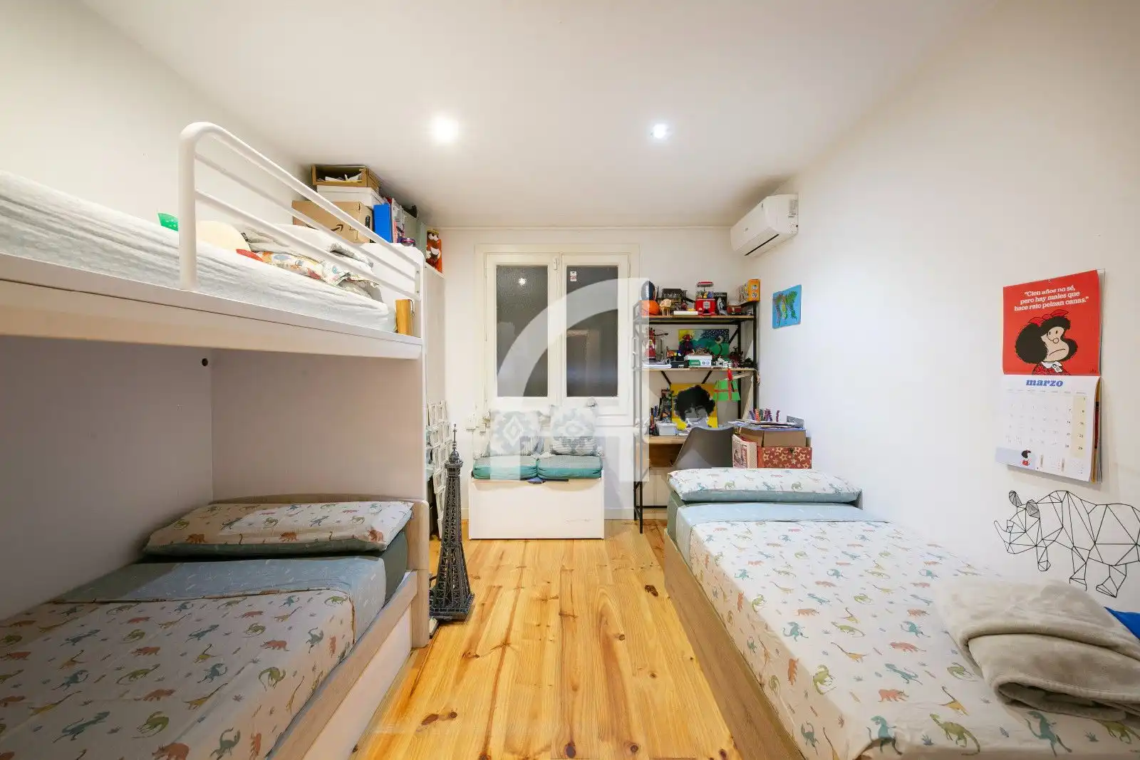 Dormitori de Dúplex en venda en Barcelona amb Aire condicionat, Calefacció i Parquet