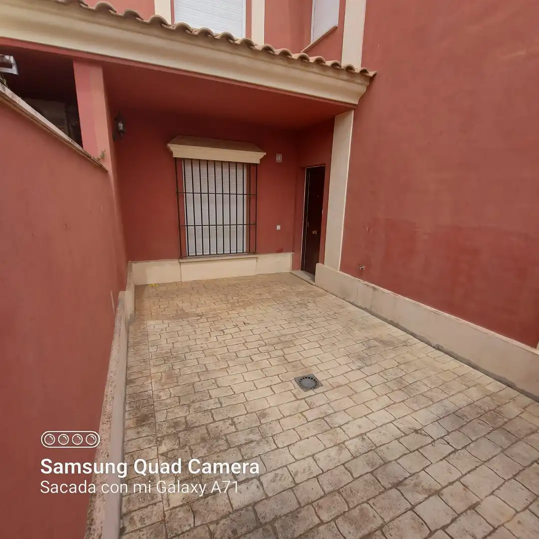 Exterior view of Houses for rent in Brenes  with Air Conditioner, Heating and Washing machine