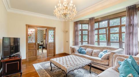 Foto 5 de Casa adosada en venda a Avenida Pablo Picass0, 48, La Felguera, Asturias