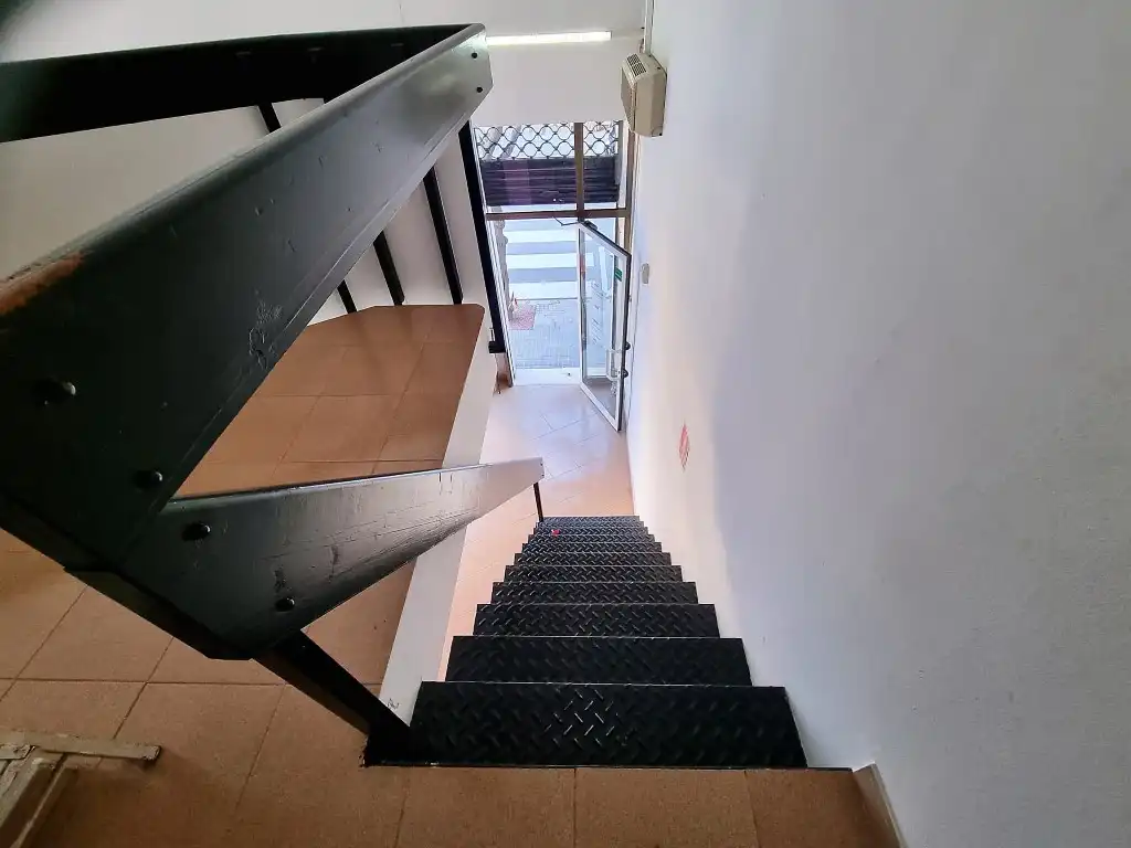 Local comercial en venta en Avenida Montserrat, imagen 8