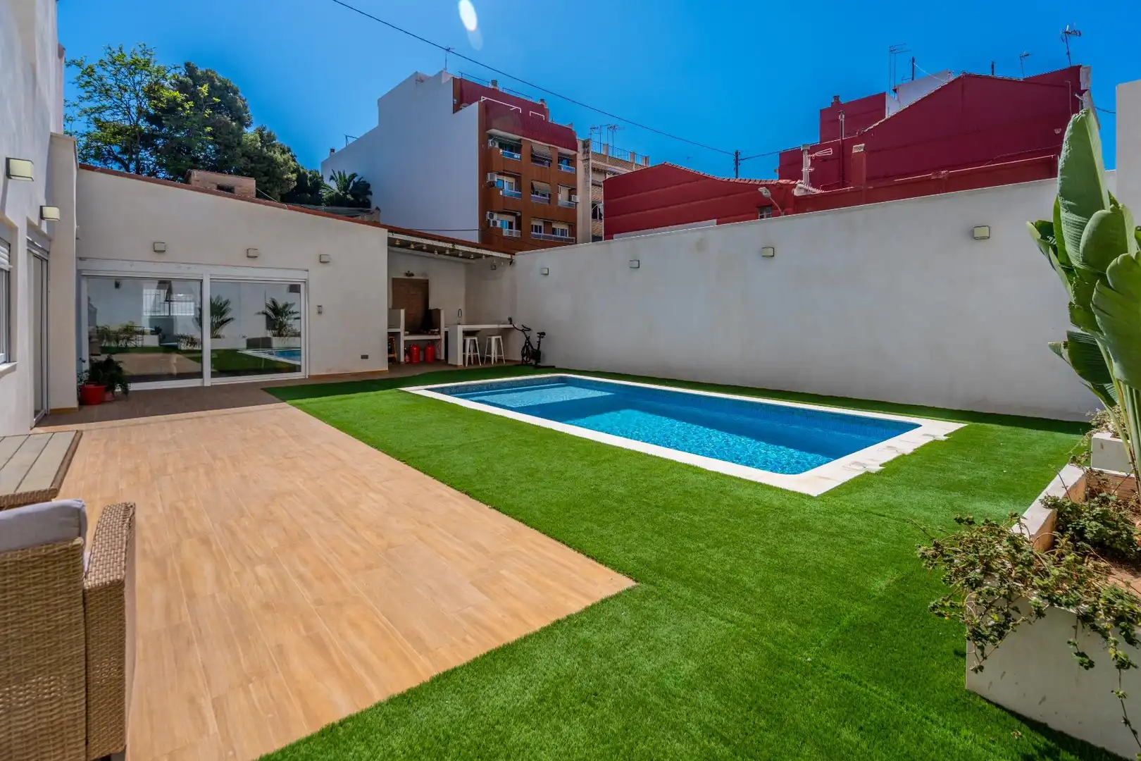 Swimming pool of Houses for sale in Valencia  with Private garden, Terrace and Swimming Pool