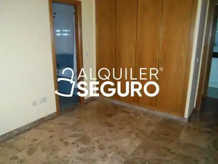 Piso de alquiler en Valle de Ayora, Barrio de Benicalap