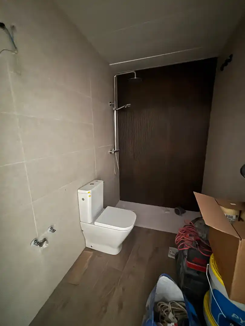 Bathroom of Ground floor for sale in Mataró  with Air Conditioner, Heating and Parquet flooring