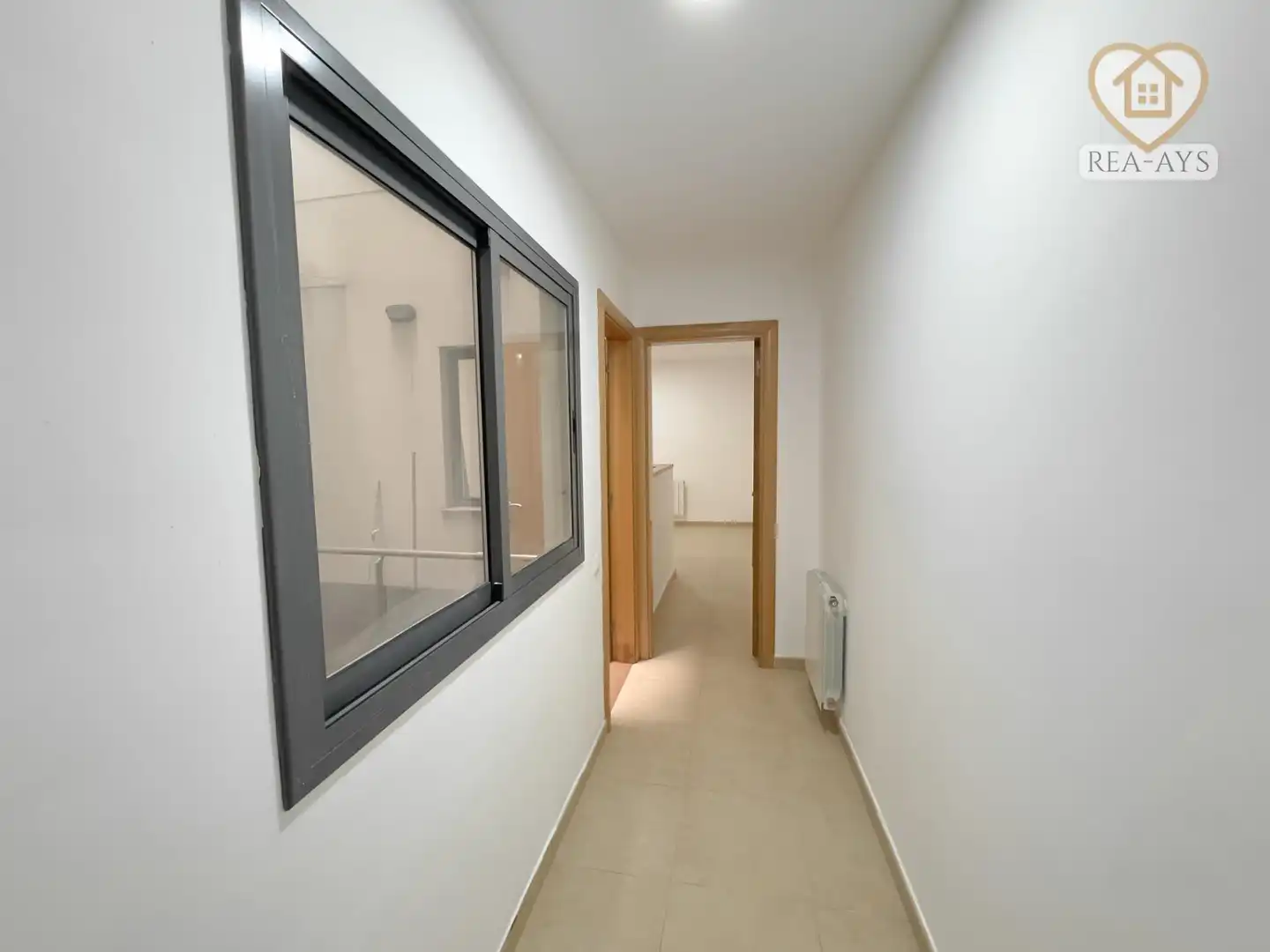 Wohnung mieten mit Kaufoption in Vallirana mit Heizung, Ofen und Internet