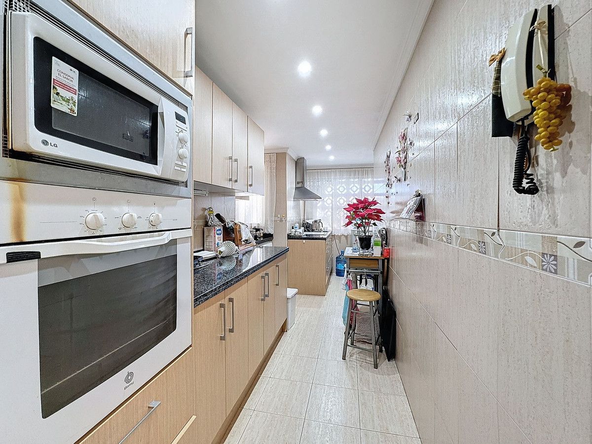Kitchen of Planta baja for sale in Estepona  with Terrace and Community pool
