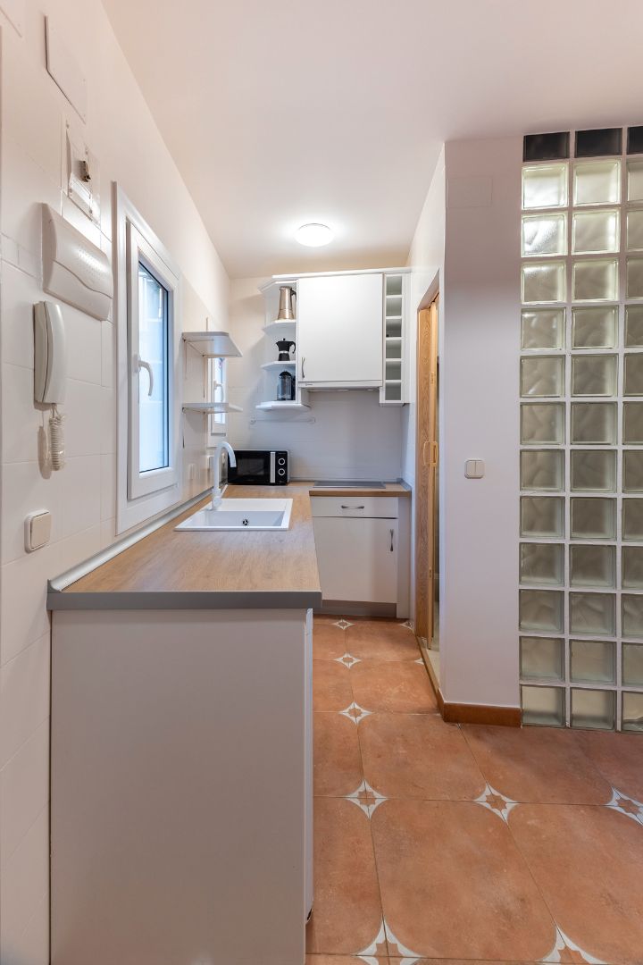 Cocina de Piso de alquiler en  Madrid Capital con Aire acondicionado, Calefacción y Lavadora