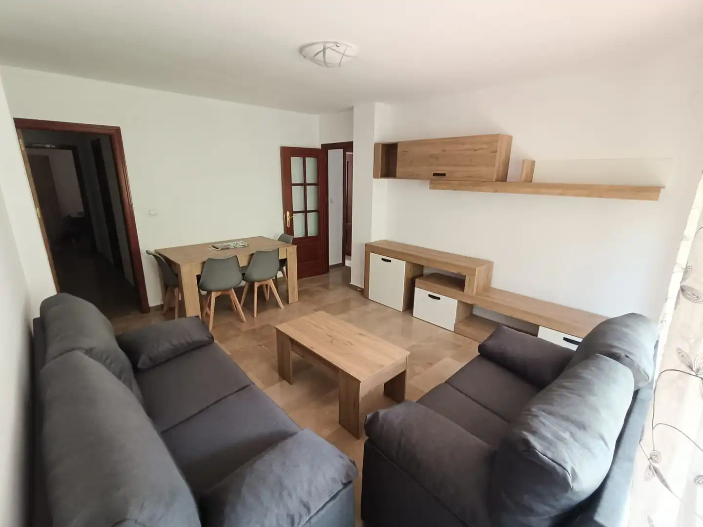 Flat with lift to rent in Calle Martín Bohórquez, imagen 3