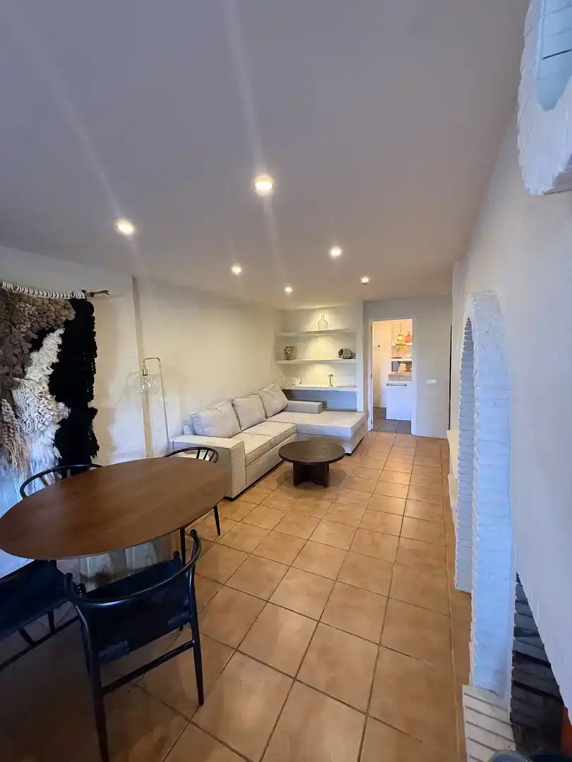Sala d'estar de Casa adosada en venda en Altea amb Moblat i Balcó