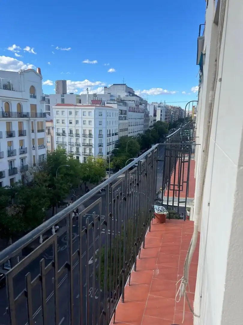 Flat with lift for sale in Calle de Narváez