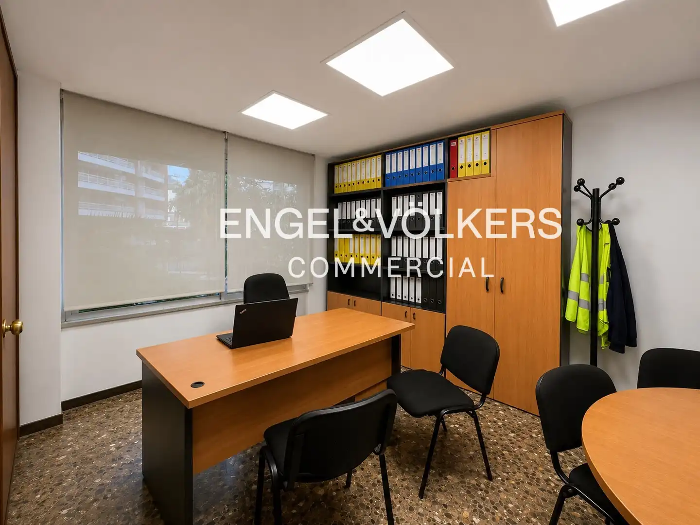 Office for sale in Barcelona  with Air Conditioner and Furnished