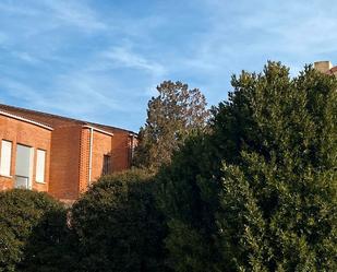 Vista exterior de Casa o xalet en venda en Magaz de Pisuerga amb Calefacció i Traster
