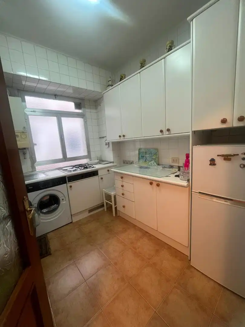 Cuina de Pis en venda en Bilbao  amb Calefacció i Balcó