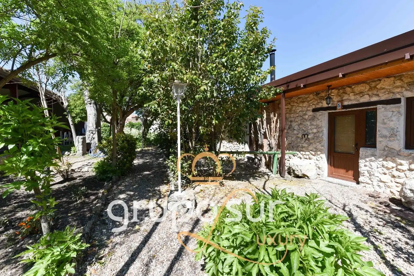 Garden of Country homes for sale in Olmedo  with Heating, Private garden and Parquet flooring