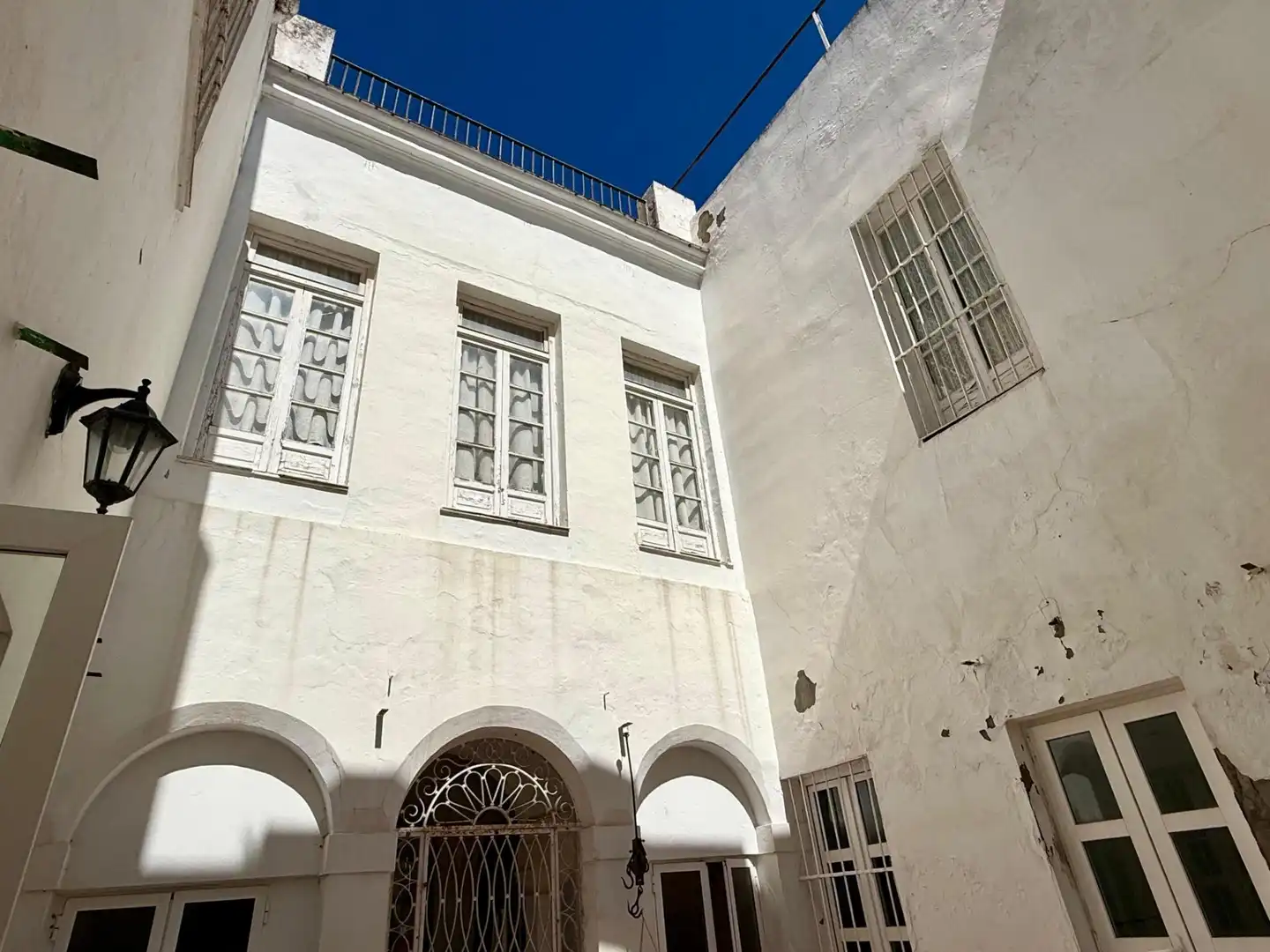 Vista exterior de Casa o xalet en venda en El Puerto de Santa María amb Traster i Piscina