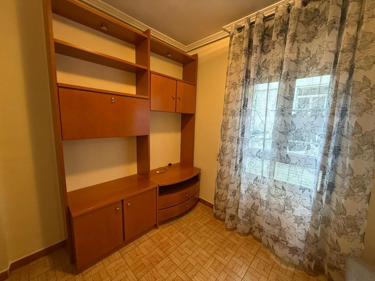 Bedroom of Flat to rent in Barakaldo   with Furnished